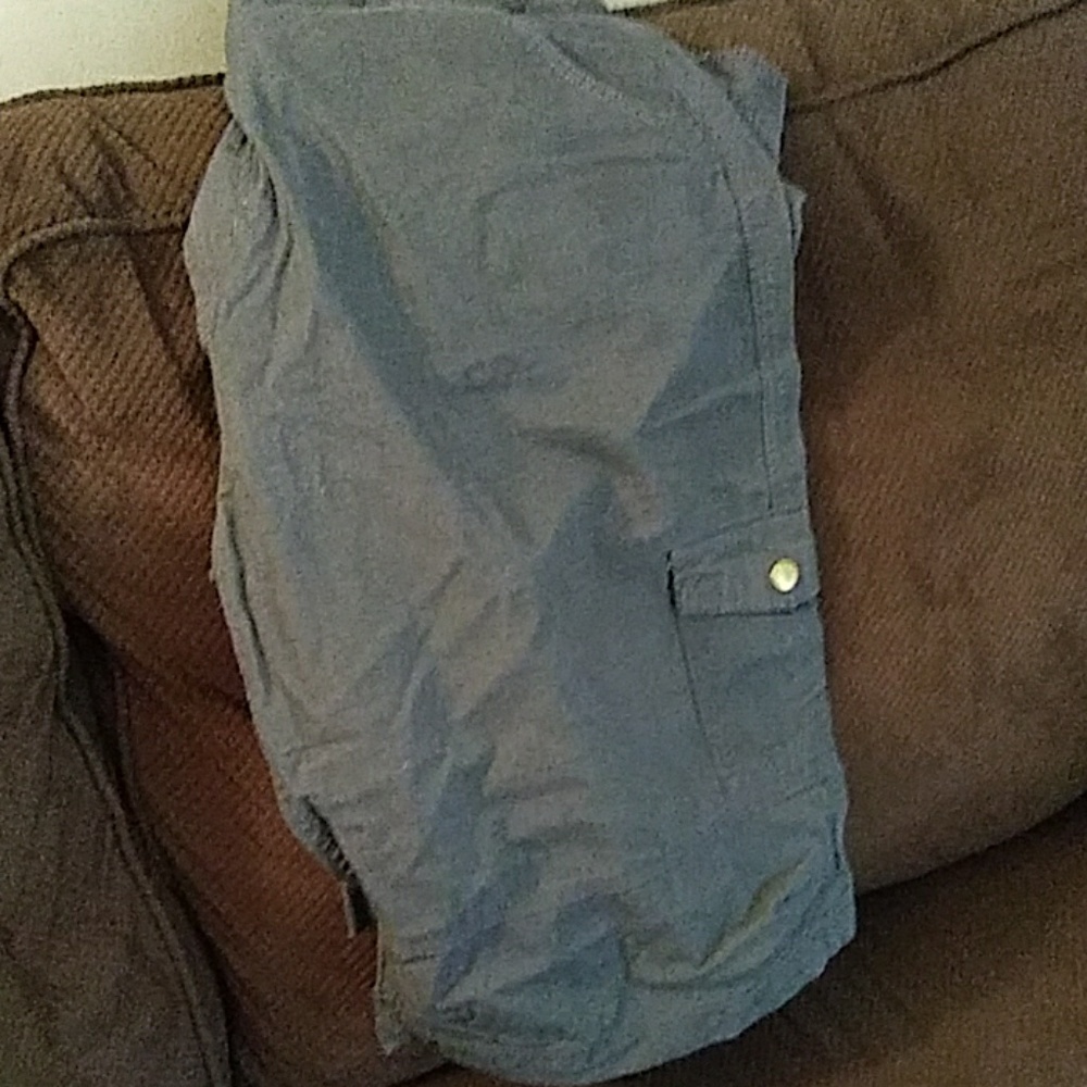 gray shorts - Picture 4 of 4